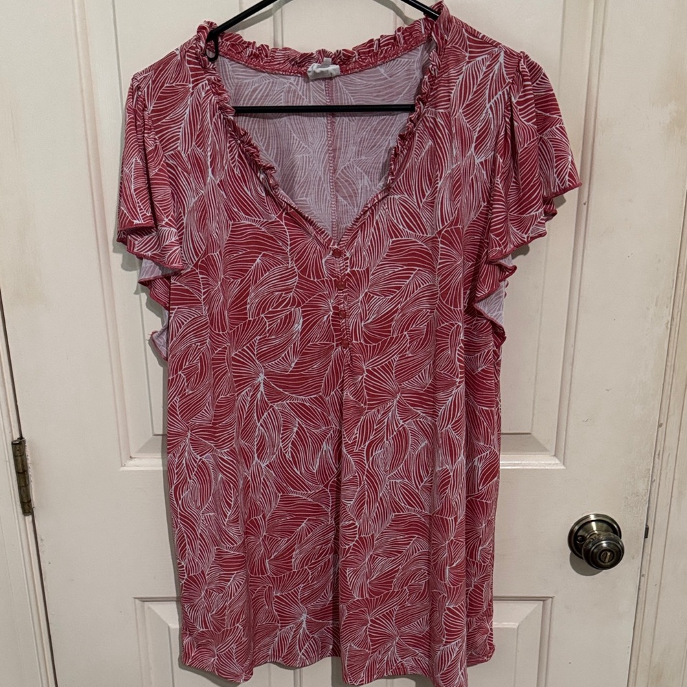 Chic Red Leaf Print Blouse